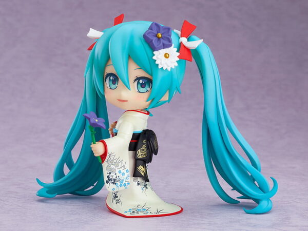 Hatsune Miku, Fuyuki Kosode Ver. Nendoroid | Vocaloid (Good Smile Company) - Image 2